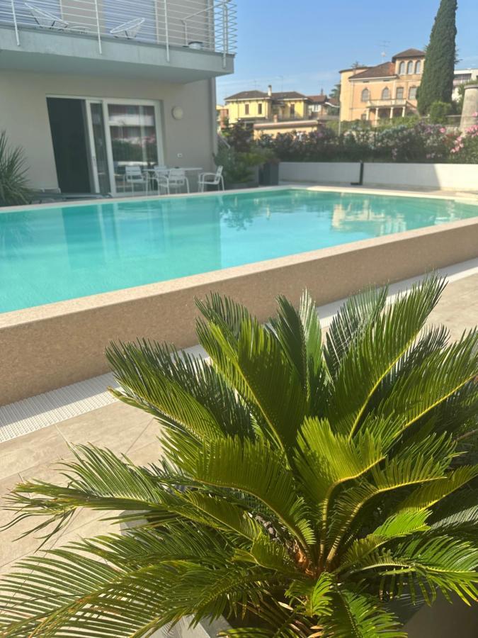 Holiday House Al Porto View Lake Peschiera del Garda Exterior photo